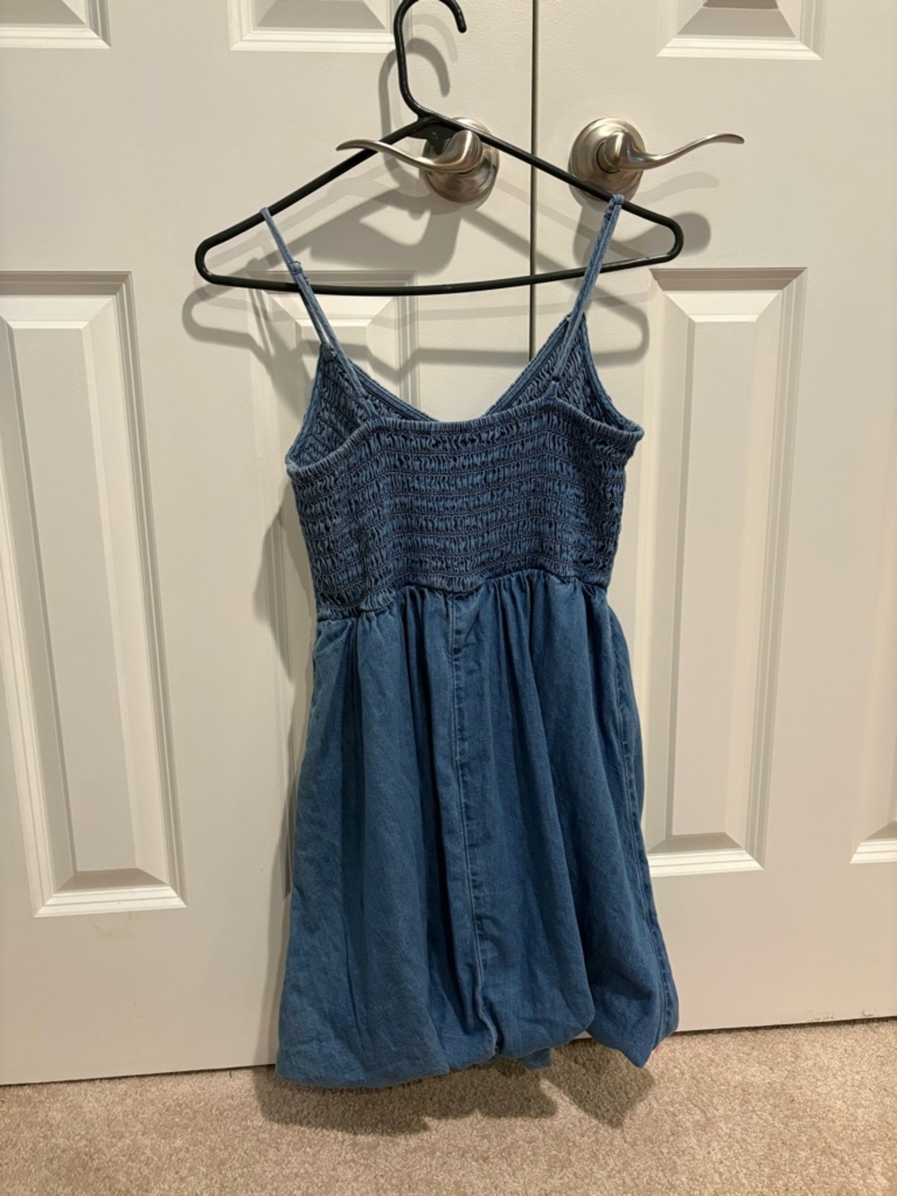 Denim Blue Smocked Bubble Hem Dress NWOT American Eagle Size S - Picture 3 of 4